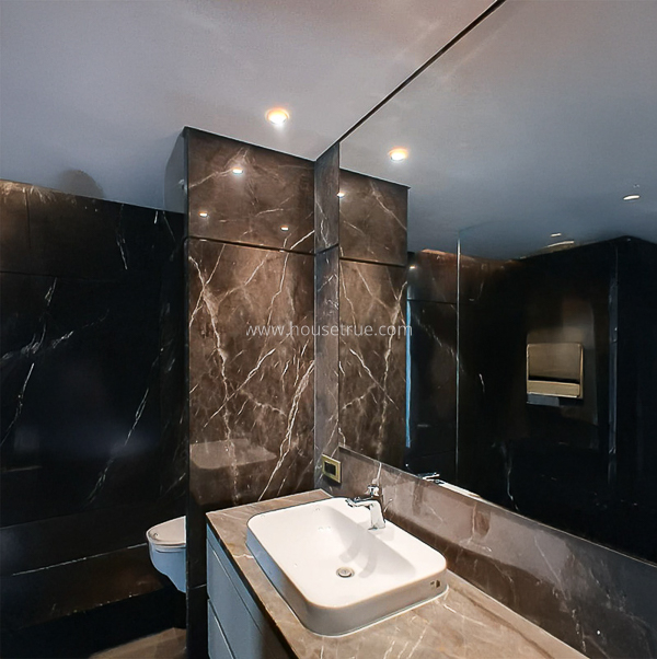 4 BHK Flat For Rent in Friends Colony West