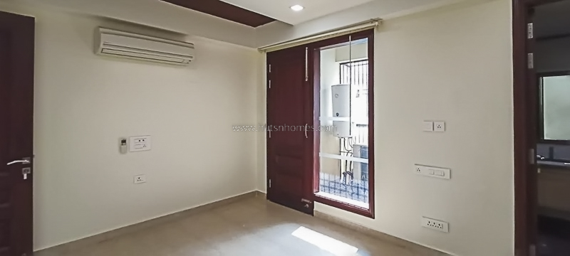 3 BHK Flat For Rent in Defence Colony