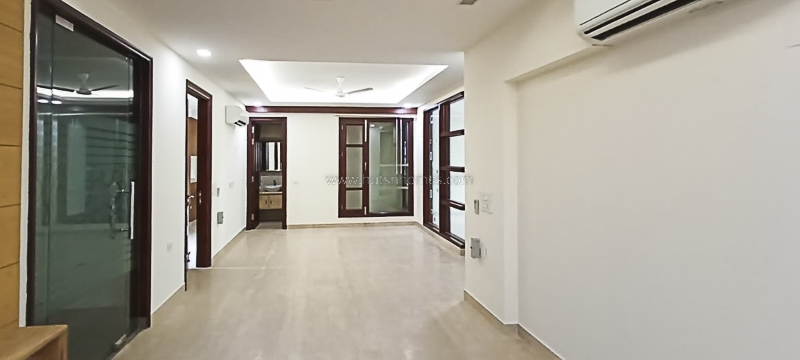 3 BHK Flat For Rent in Defence Colony