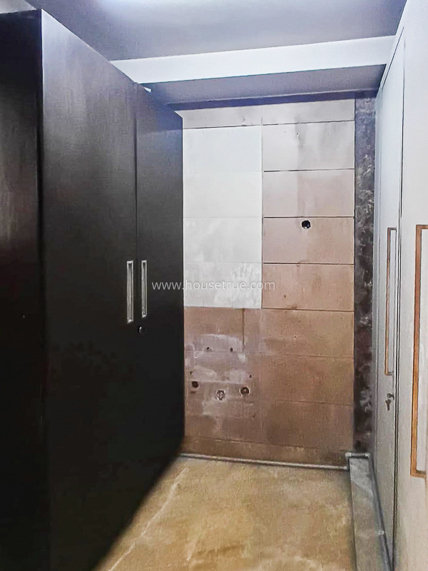 6 BHK Duplex For Rent in Pamposh Enclave