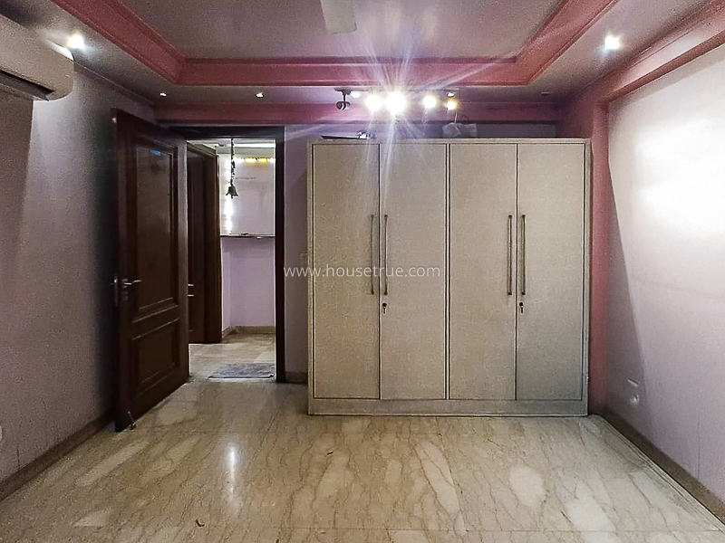 6 BHK Duplex For Rent in Pamposh Enclave