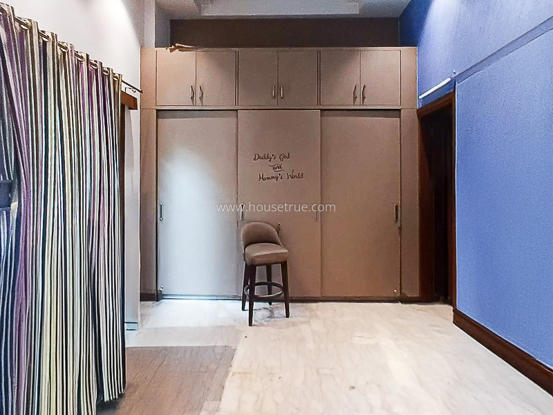 6 BHK Duplex For Rent in Pamposh Enclave