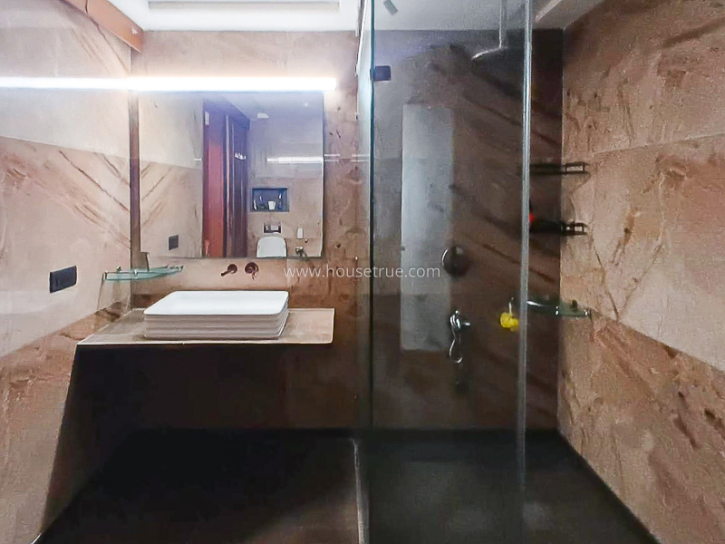 6 BHK Duplex For Rent in Pamposh Enclave