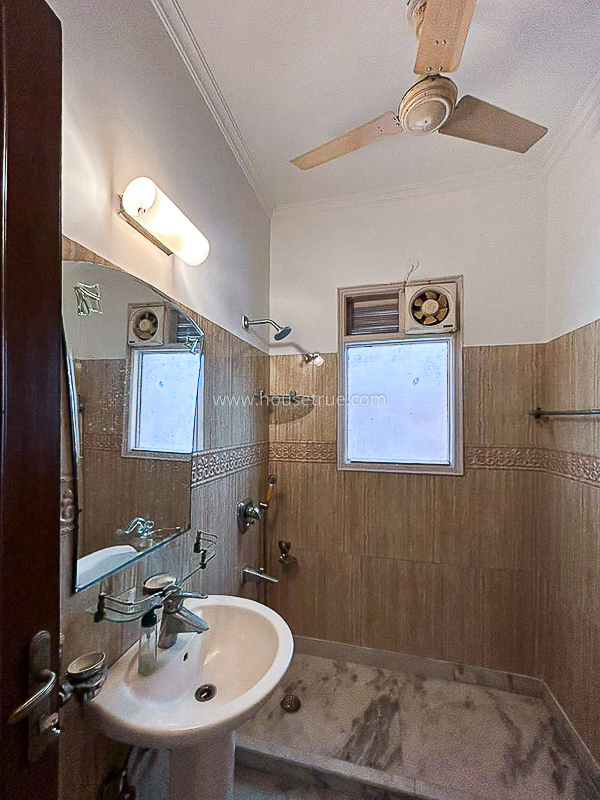 4 BHK Flat For Rent in Greater Kailash Part 1