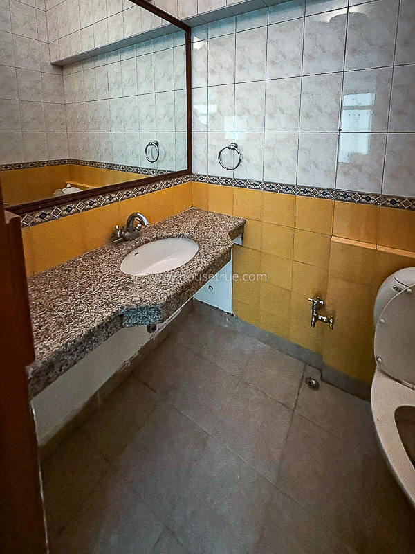 4 BHK Flat For Rent in Greater Kailash Part 1