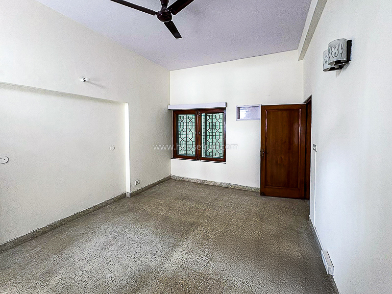 4 BHK Flat For Rent in Greater Kailash Part 1