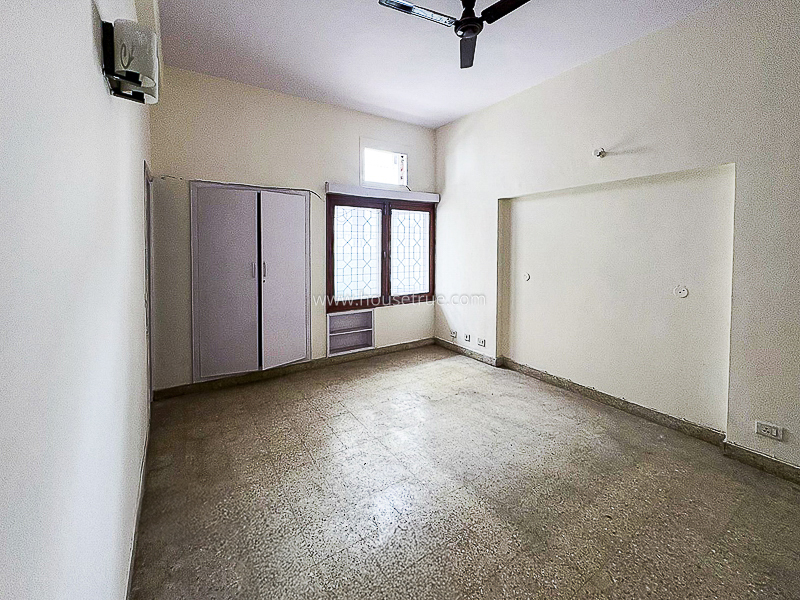 4 BHK Flat For Rent in Greater Kailash Part 1