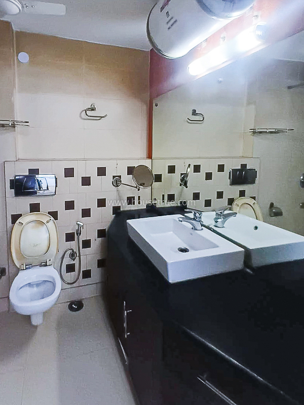 4 BHK Flat For Rent in Greater Kailash Part 1