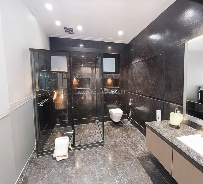 3 BHK Flat For Rent in Defence Colony