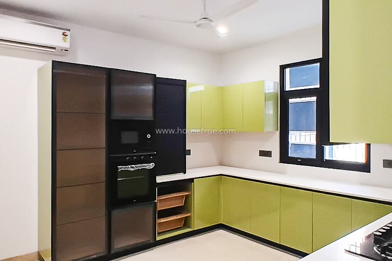 3 BHK Flat For Rent in Defence Colony
