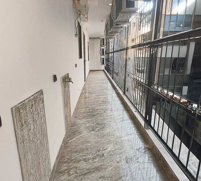 3 BHK Flat For Rent in Defence Colony