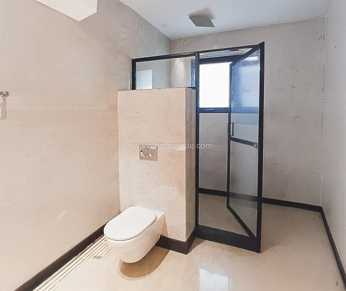 3 BHK Flat For Rent in Defence Colony