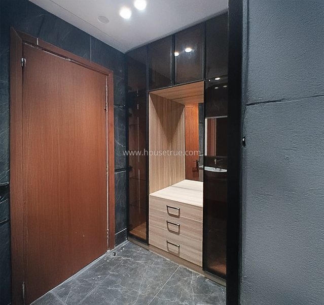 3 BHK Flat For Rent in Defence Colony