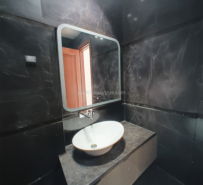 3 BHK Flat For Rent in Defence Colony