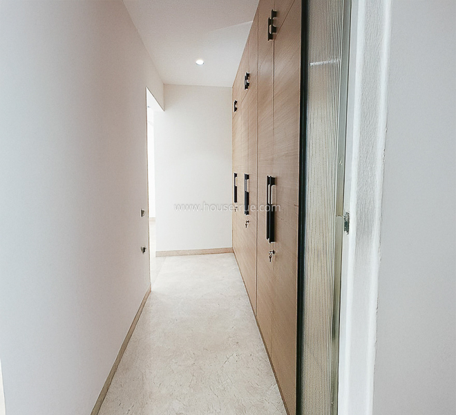 3 BHK Flat For Rent in Defence Colony