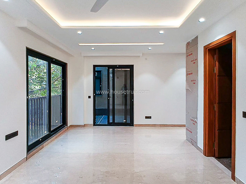 4 BHK Flat For Rent in Navjeevan Vihar