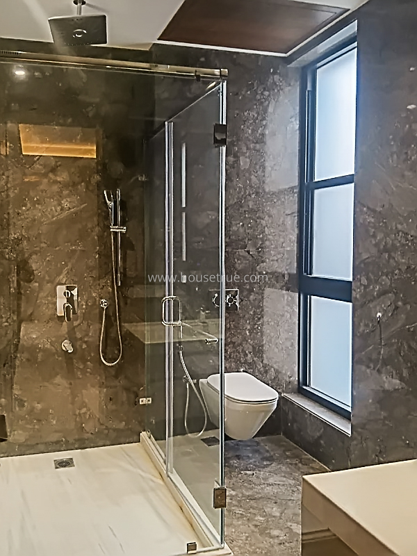 4 BHK Builder Floor For Rent in Chirag Enclave