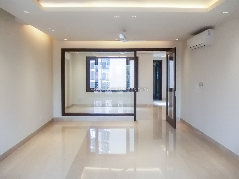 4 BHK Flat For Sale in Vasant Vihar