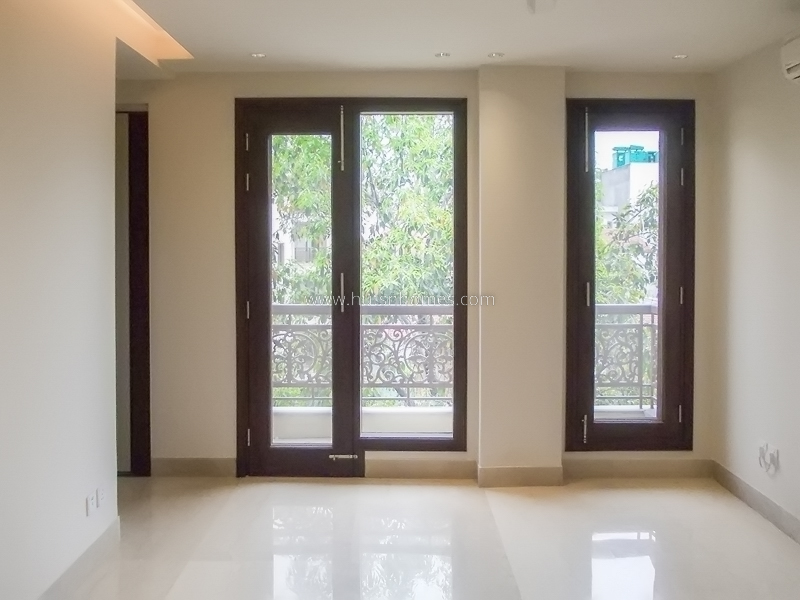 4 BHK Flat For Sale in Vasant Vihar