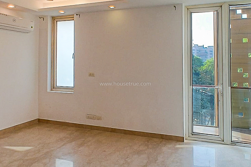 4 BHK Flat For Rent in Jangpura Extension