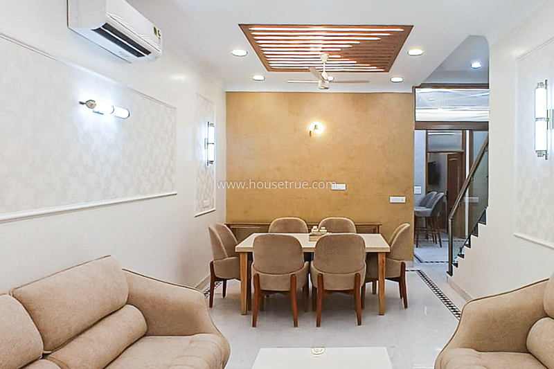 3 BHK Flat For Rent in Defence Colony
