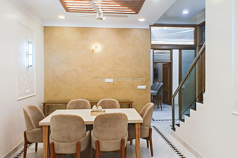 3 BHK Flat For Rent in Defence Colony