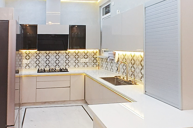 3 BHK Flat For Rent in Defence Colony