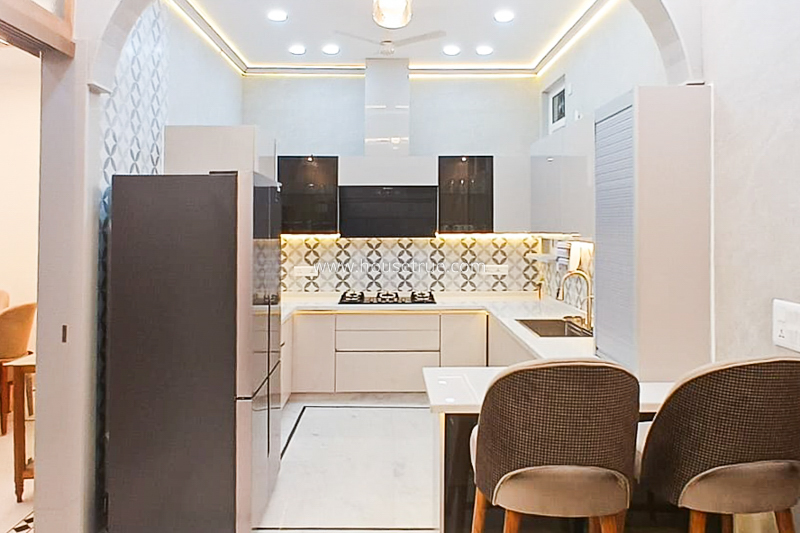 3 BHK Flat For Rent in Defence Colony