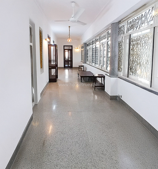 4 BHK Flat For Rent in Jangpura Extension