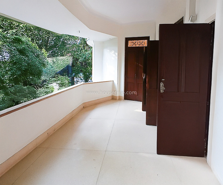 4 BHK Flat For Rent in Jangpura Extension