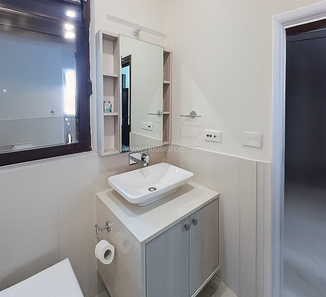 4 BHK Flat For Rent in Jangpura Extension