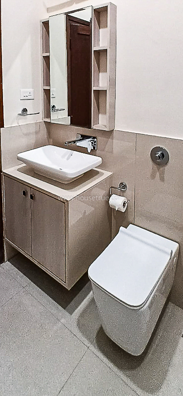 4 BHK Flat For Rent in Jangpura Extension