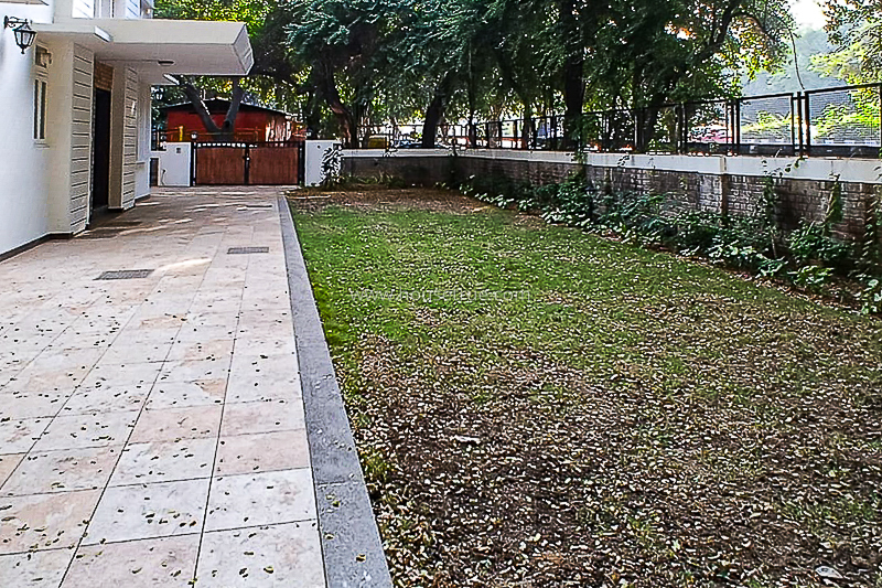 4 BHK Flat For Rent in Jangpura Extension