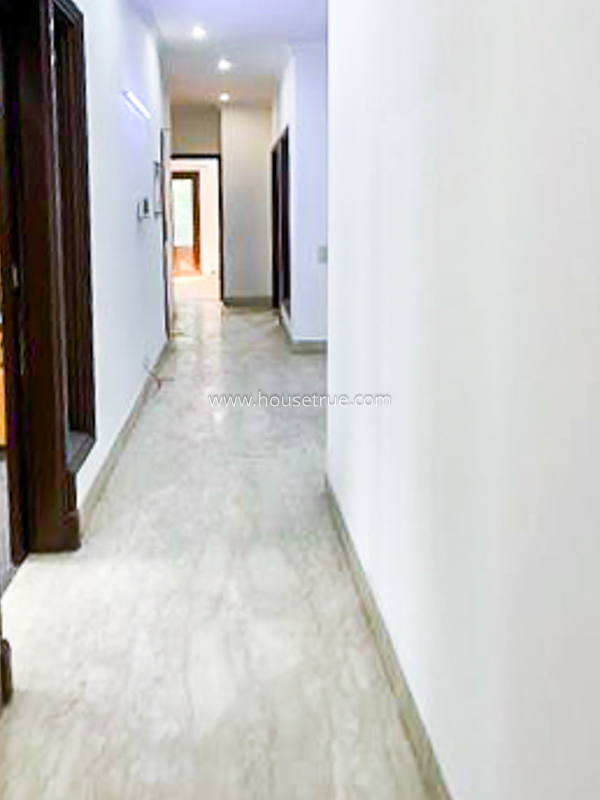 3 BHK Flat For Rent in Navjeevan Vihar