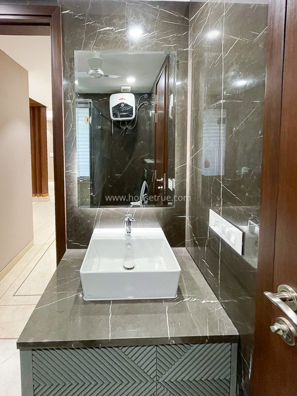 3 BHK Builder Floor For Rent in Safdarjung Development Area