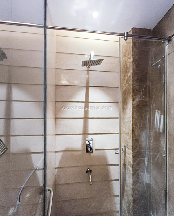 4 BHK Flat For Rent in Defence Colony