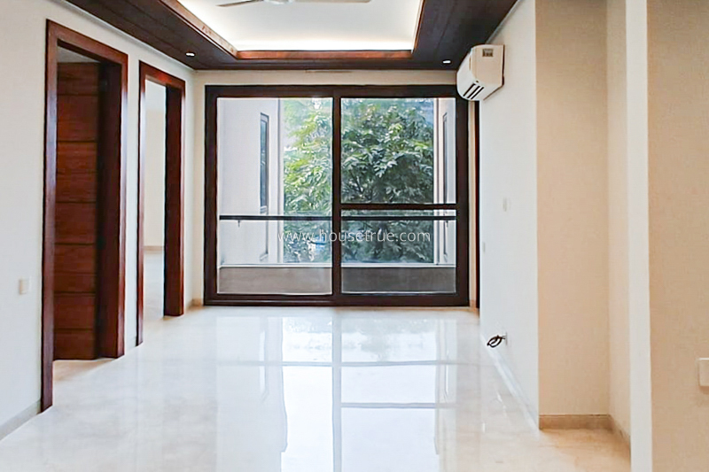 4 BHK Flat For Rent in Defence Colony