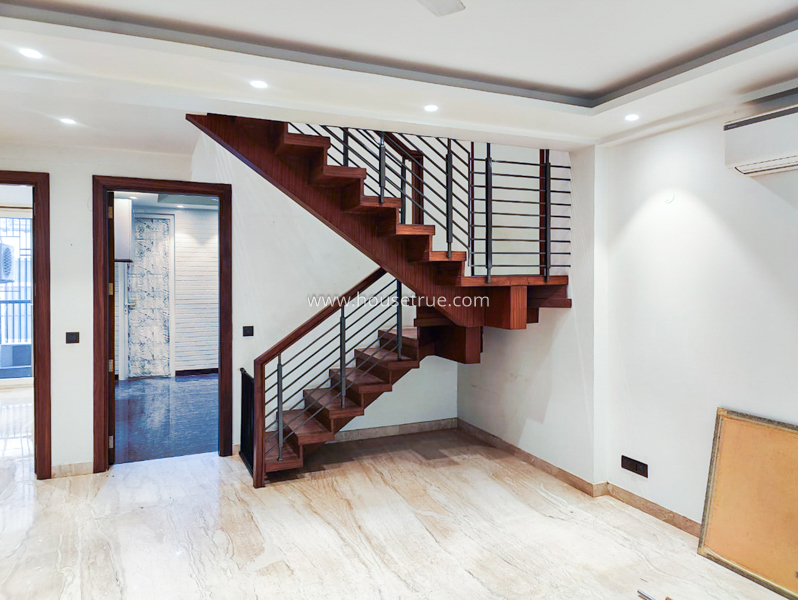 4 BHK Duplex For Rent in Gulmohar Park