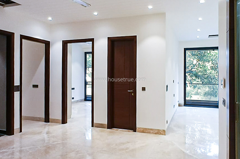 4 BHK Flat For Rent in Jangpura Extension