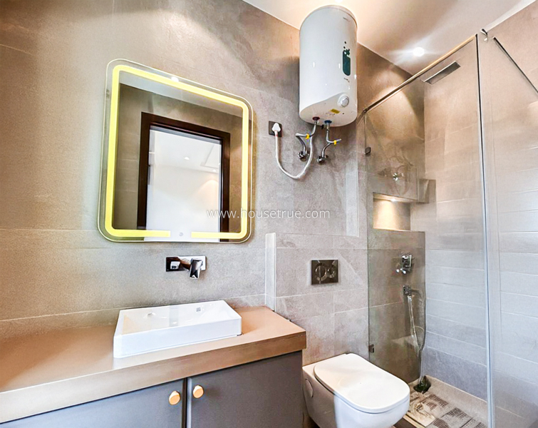 4 BHK Flat For Rent in Jangpura Extension