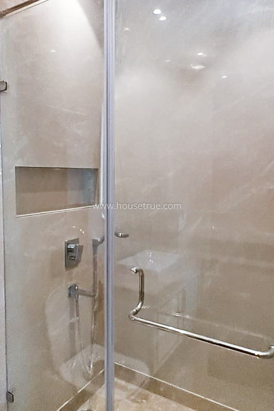 4 BHK Flat For Rent in Jangpura Extension