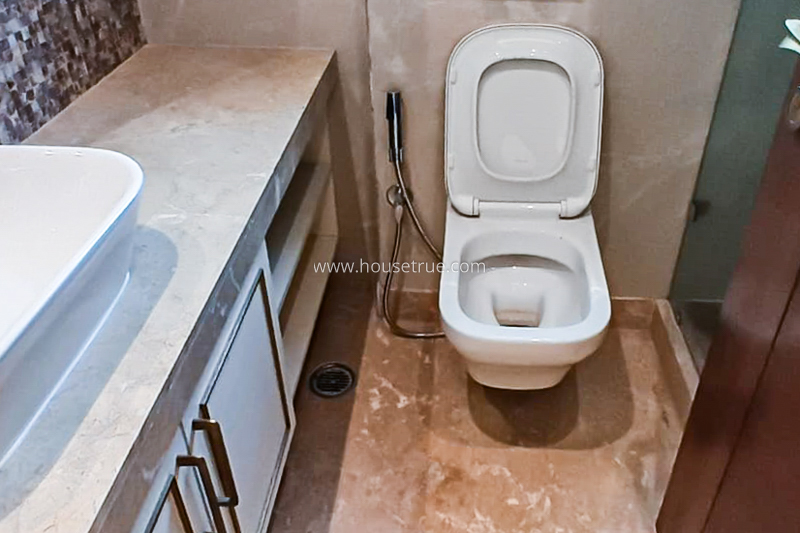 4 BHK Flat For Rent in Jangpura Extension