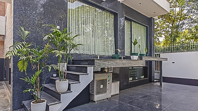 3 BHK Builder Floor For Rent in Vasant Vihar