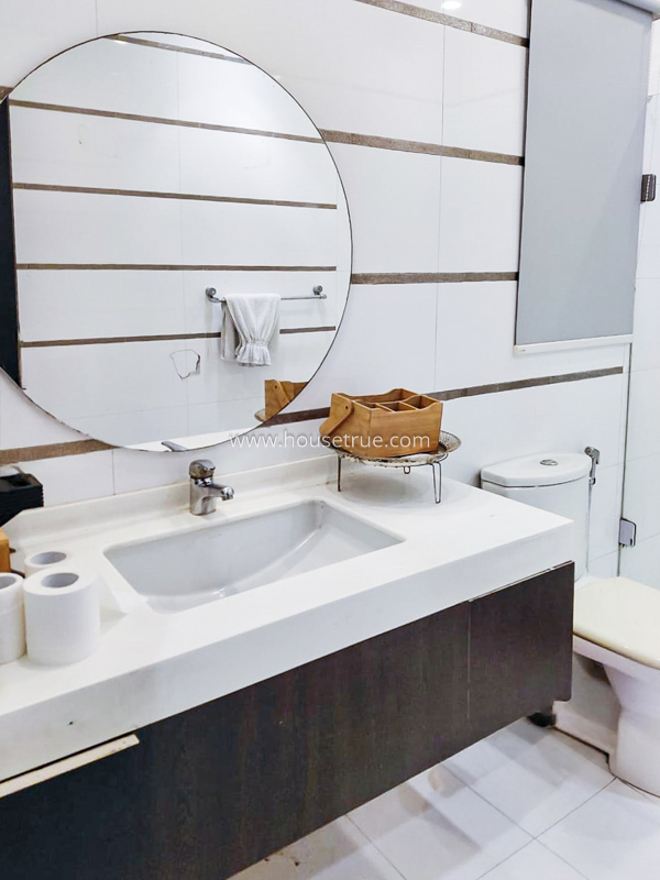 5 BHK House For Rent in May Fair Garden