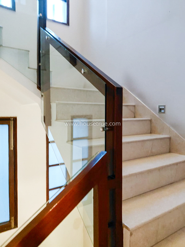 5 BHK House For Rent in May Fair Garden