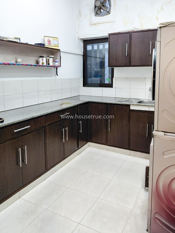 5 BHK House For Rent in May Fair Garden