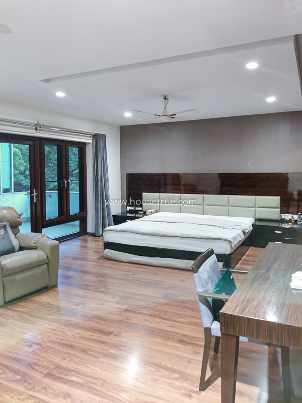 5 BHK House For Rent in May Fair Garden