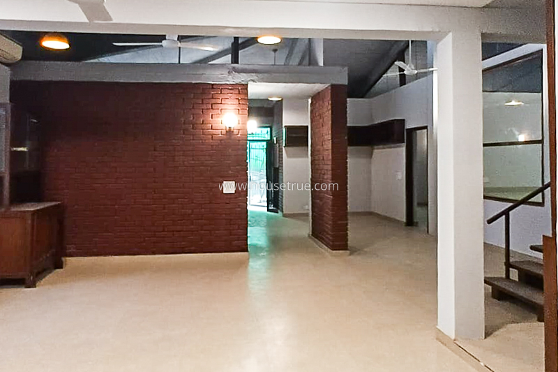 3 BHK Flat For Rent in Neeti Bagh