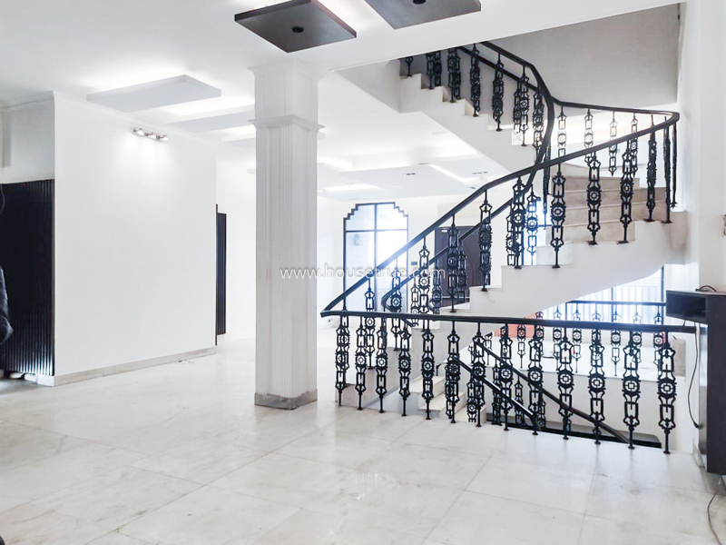 4 BHK House For Rent in Sarvapriya Vihar