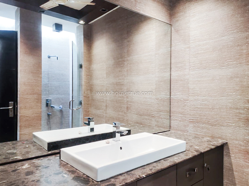 4 BHK House For Rent in Sarvapriya Vihar